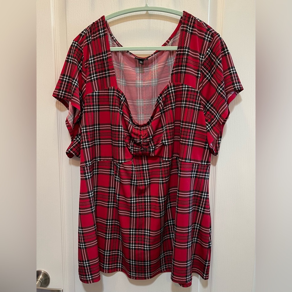 Torrid Red Plaid Short Sleeve Blouse Size 5